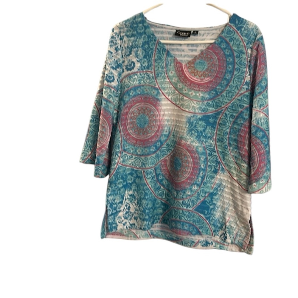 Onque Casual size L top v neck 3/4 sleeves, colorful textured material